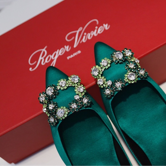 Roger Vivier Diamond Buckle Flat Shoes - Picture 3 of 5